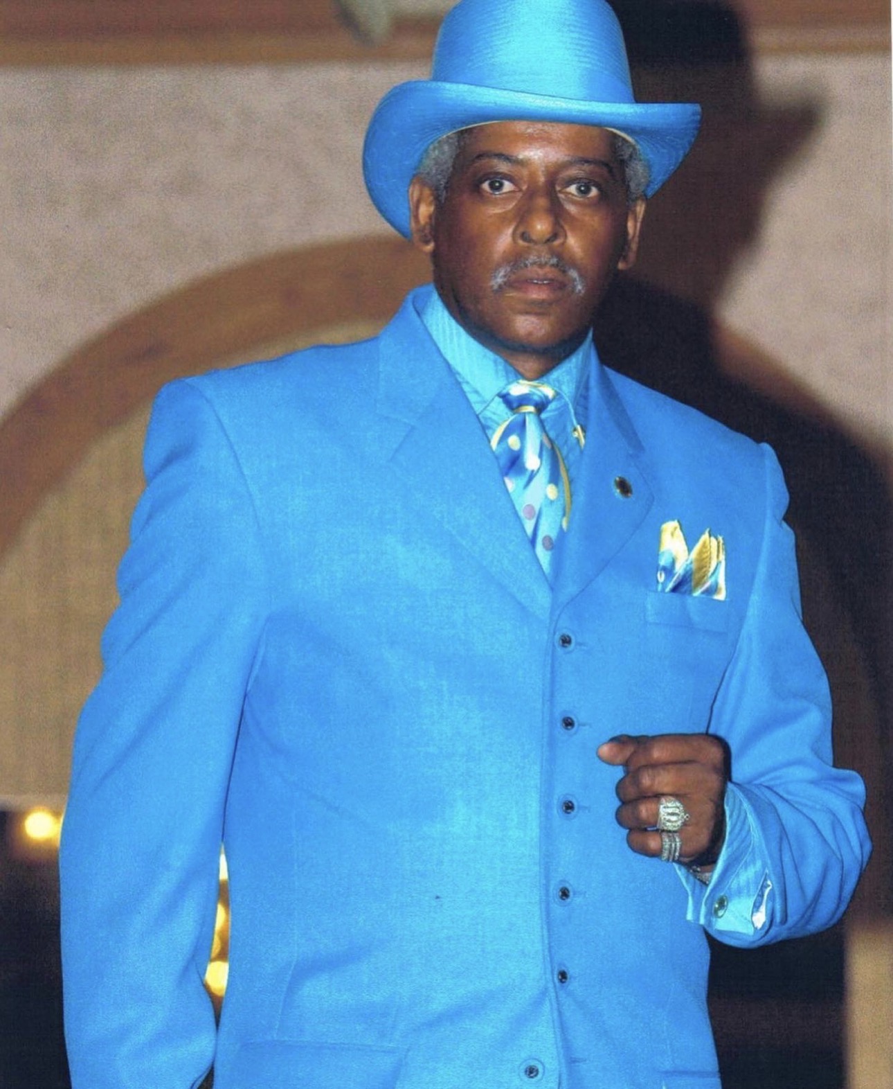 Head-to-toe sky blue suit with matching top hat